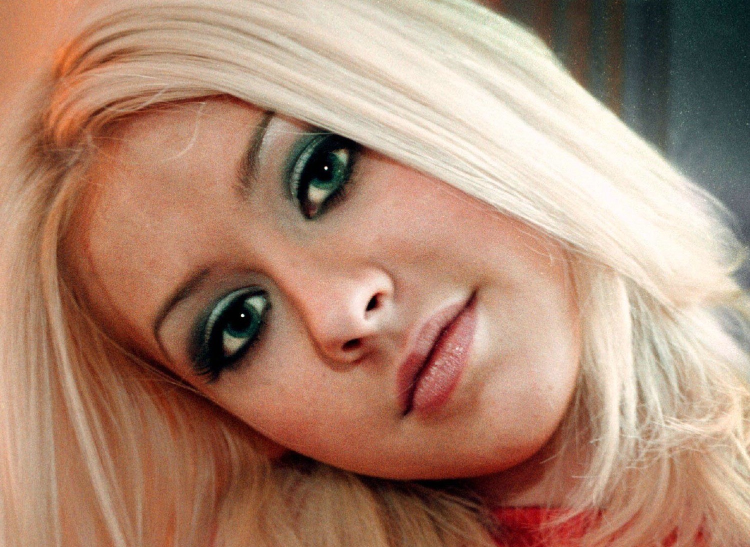Keywords: Christina Aguilera, 1999