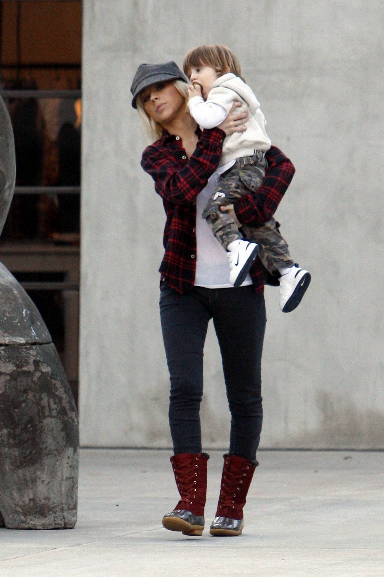 05~142.jpg 05~142.jpg