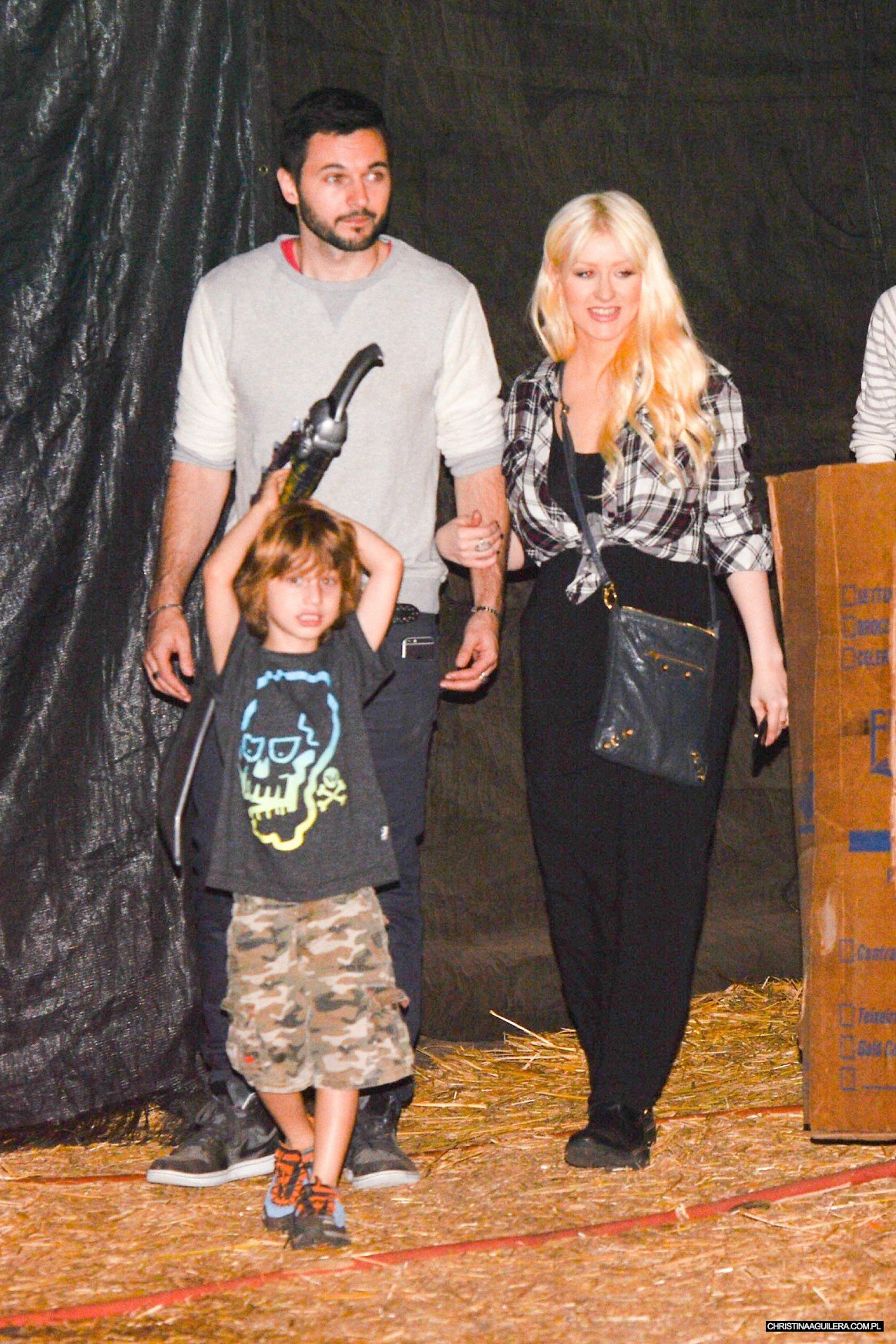 103025002.jpg 103025002.jpg