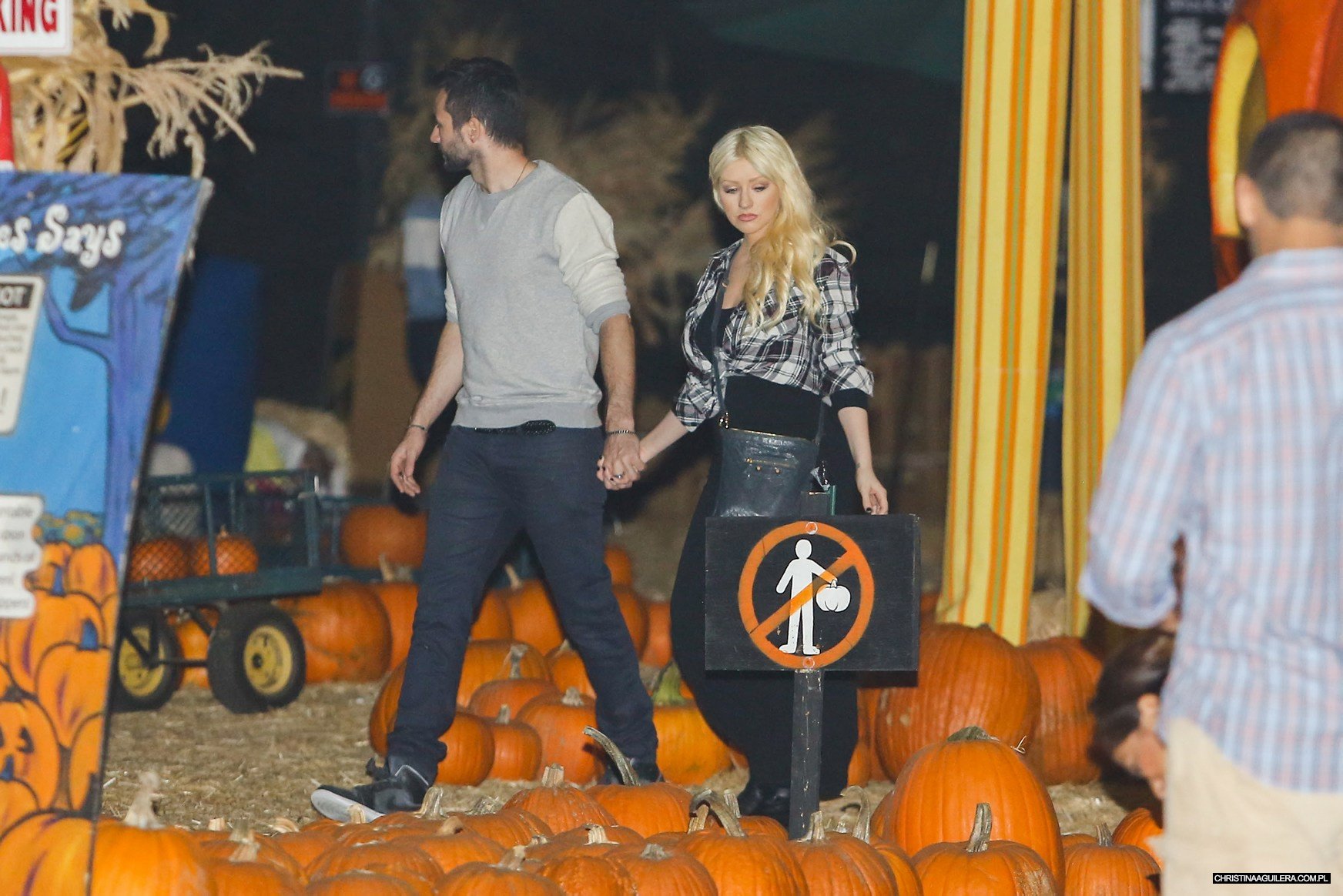 103025010.jpg 103025010.jpg