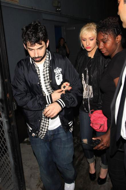 153967-3ade0-19315904-.jpg 153967-3ade0-19315904-.jpg