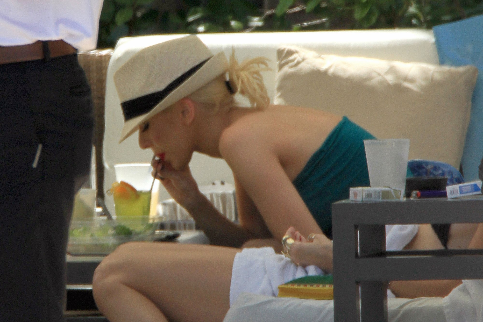 2156048.jpg 2156048.jpg