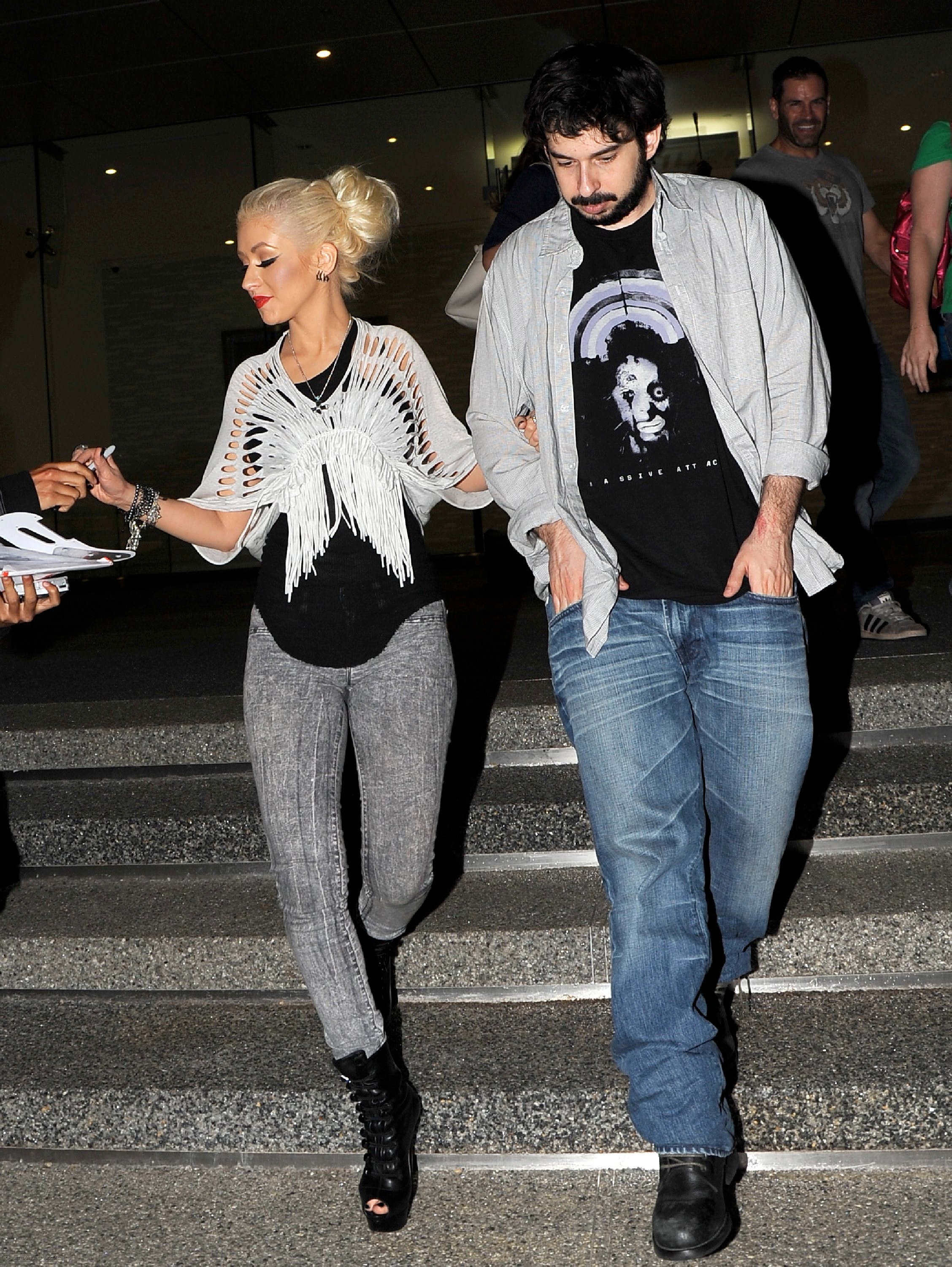 2358008.jpg 2358008.jpg