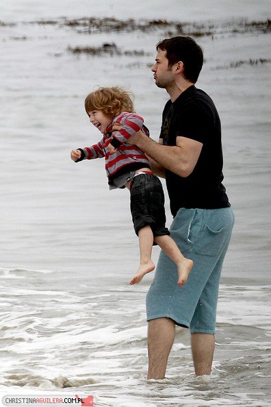 2587397012.jpg 2587397012.jpg