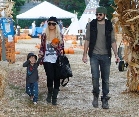 258963034.jpg 258963034.jpg