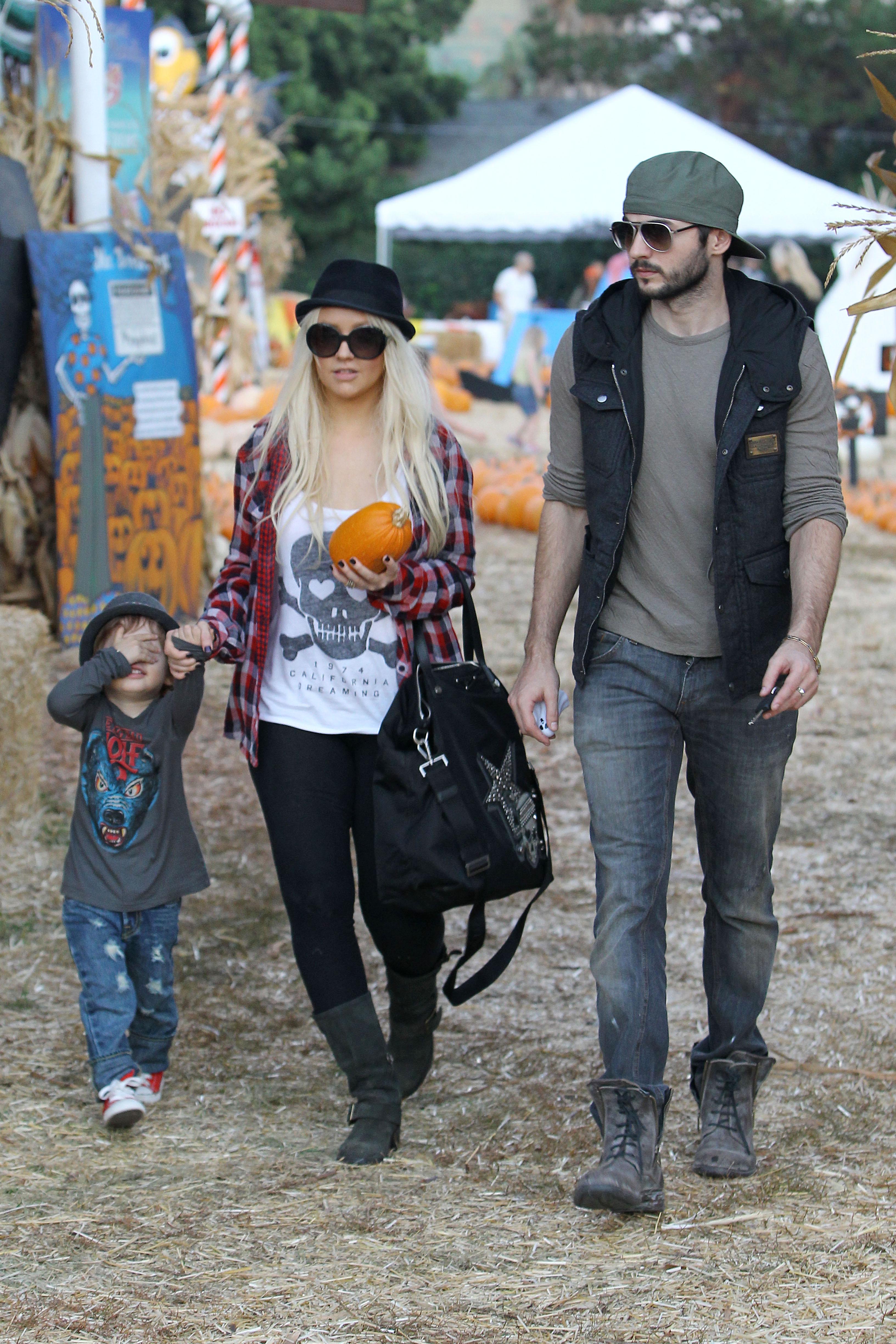 258963041.jpg 258963041.jpg