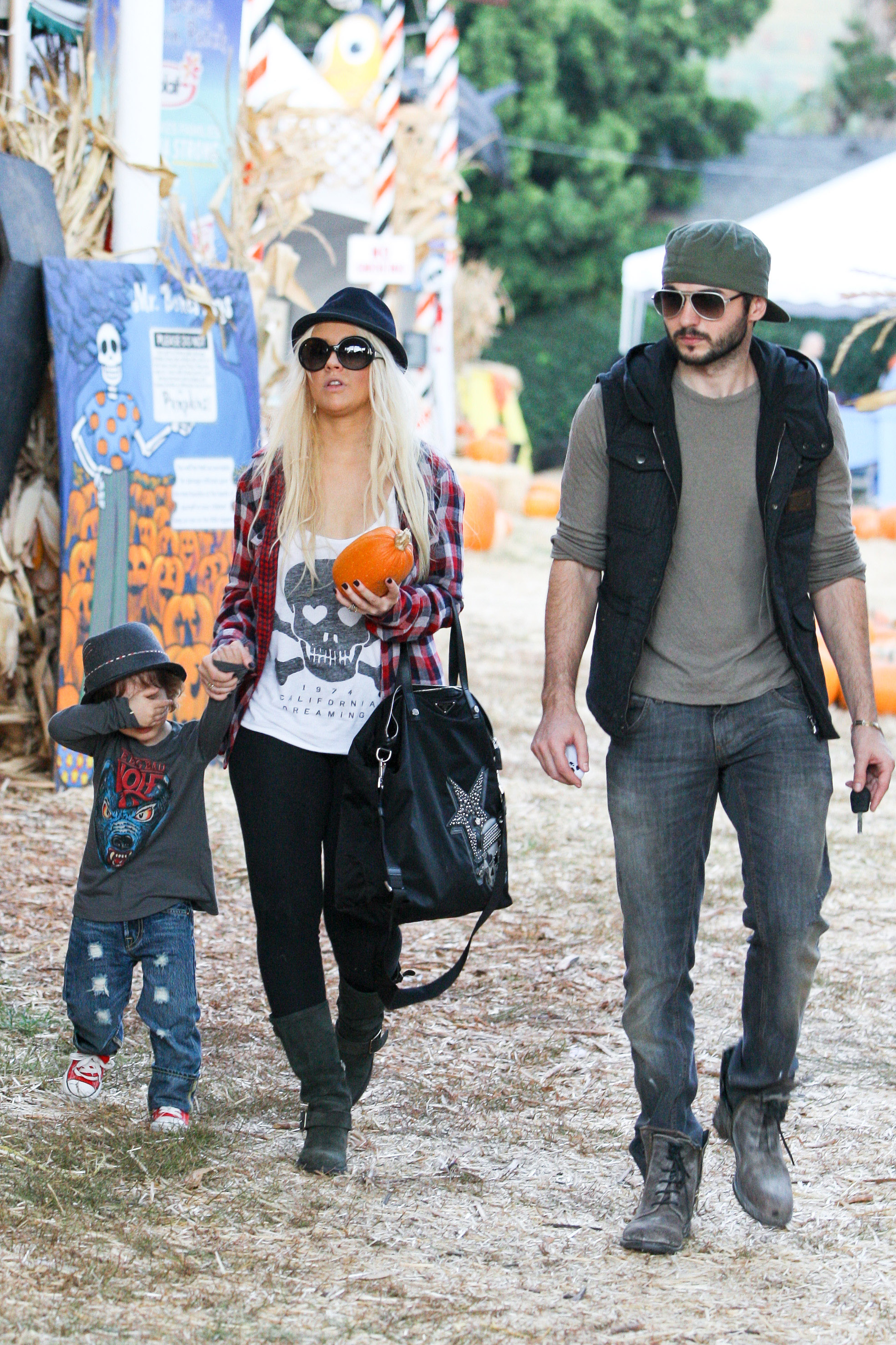 258963046.jpg 258963046.jpg