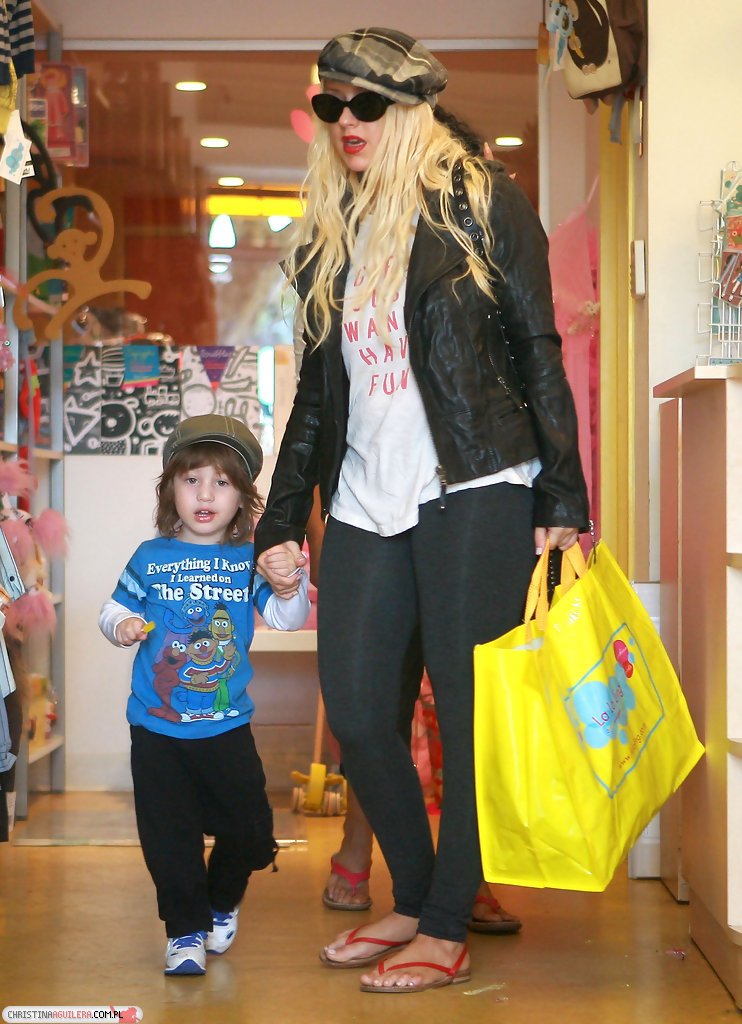 3256002.jpg 3256002.jpg