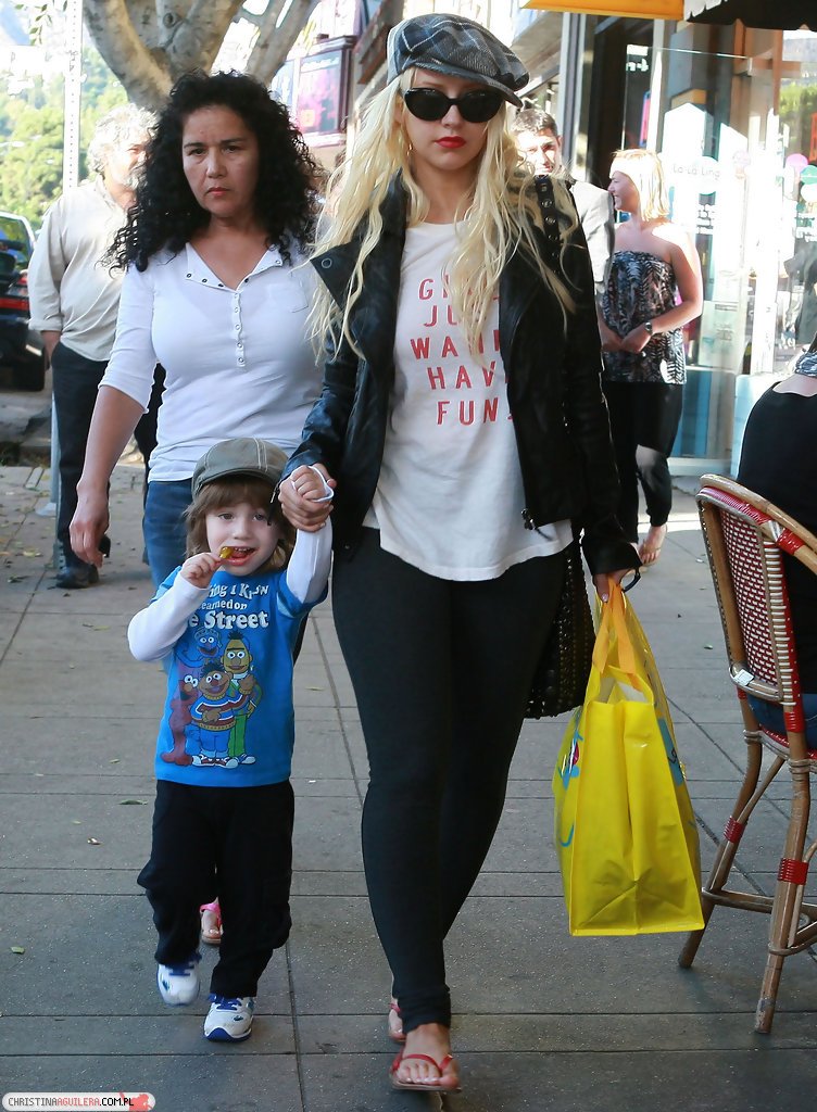 3256008.jpg 3256008.jpg