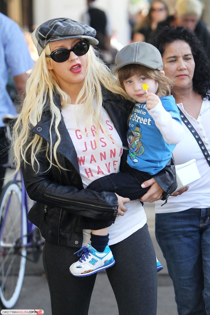 3256063.jpg 3256063.jpg