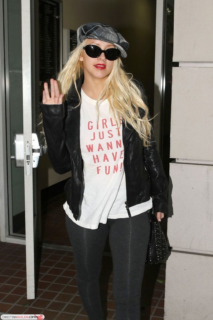 3256088.jpg 3256088.jpg