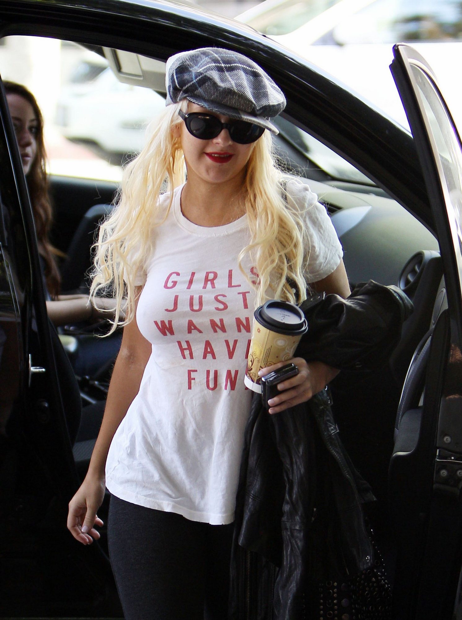 3256094.jpg 3256094.jpg