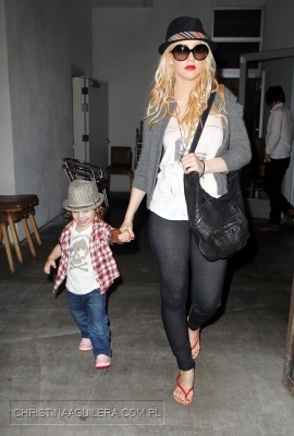 454778041.jpg 454778041.jpg