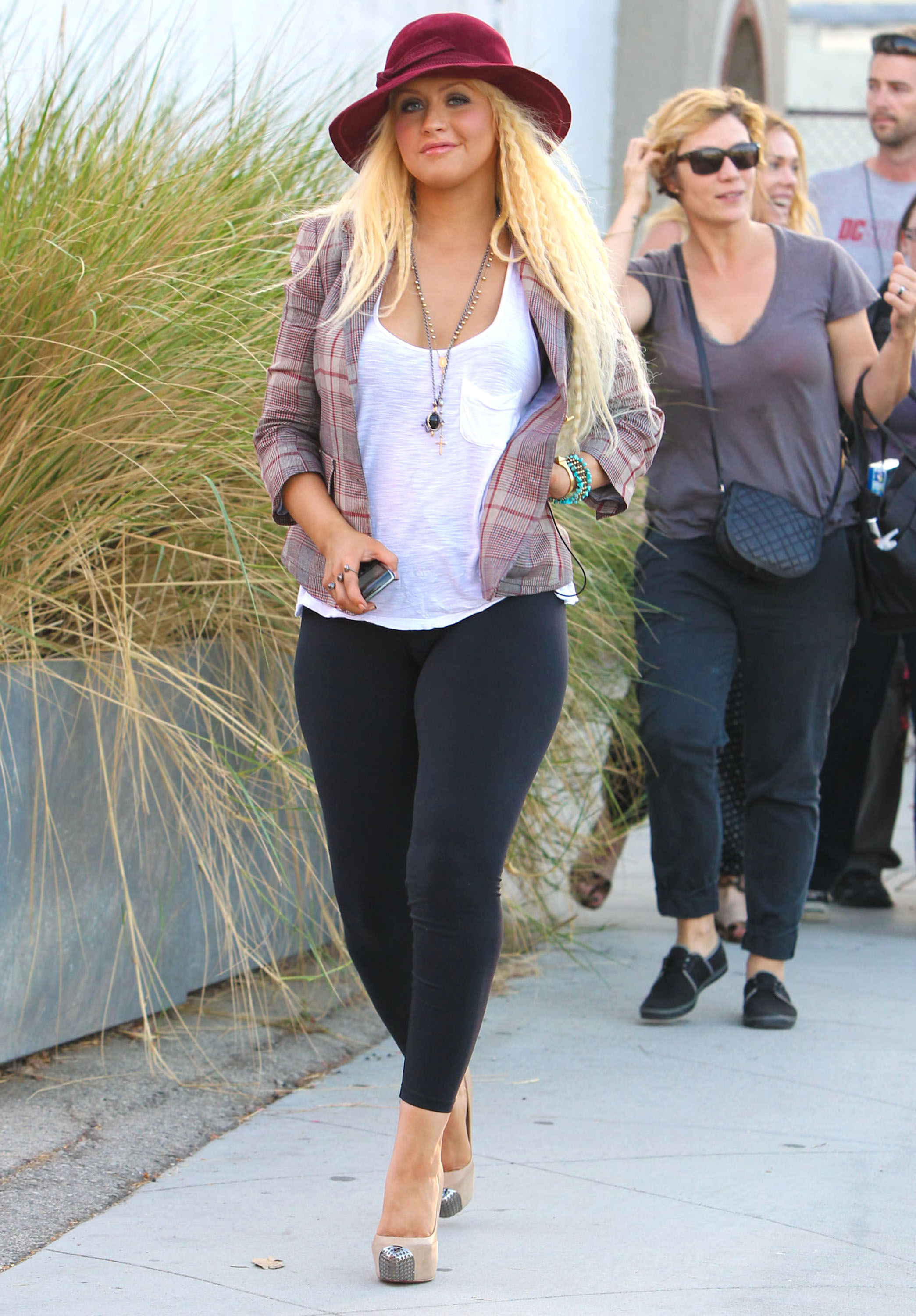 45698021.jpg 45698021.jpg