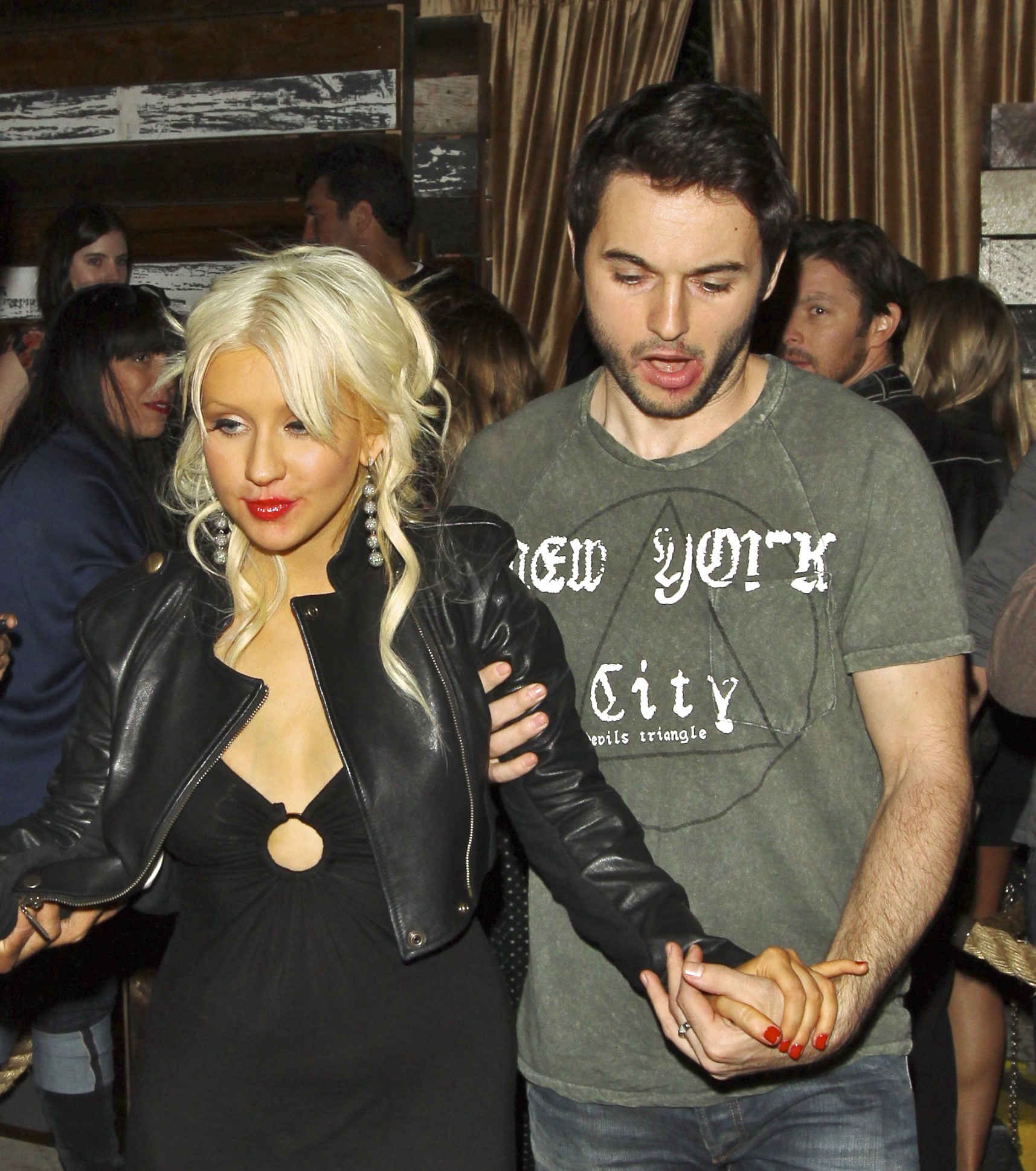 45896003~0.jpg 45896003~0.jpg