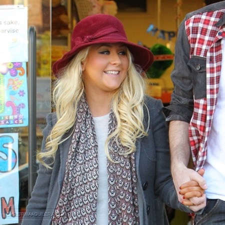 463214005.jpg 463214005.jpg