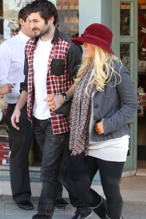 463214007.jpg 463214007.jpg