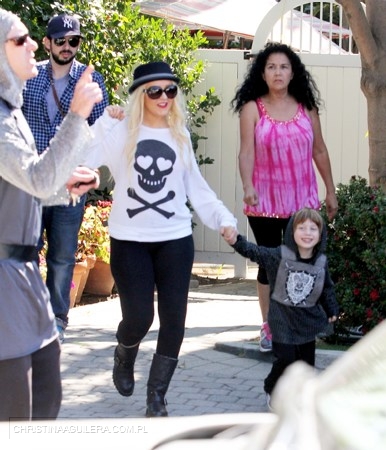 582471008.jpg 582471008.jpg