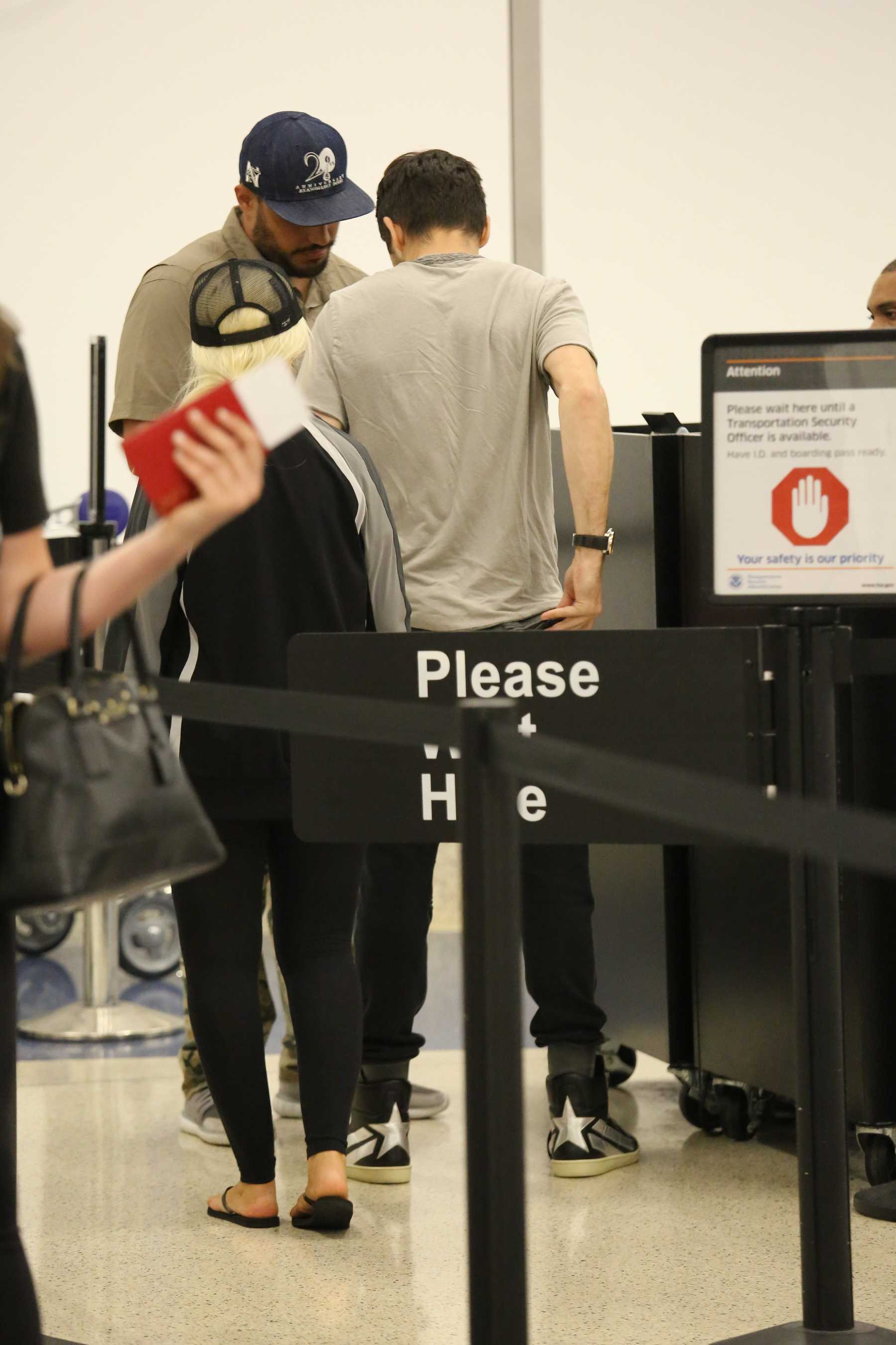 5845017.jpg 5845017.jpg