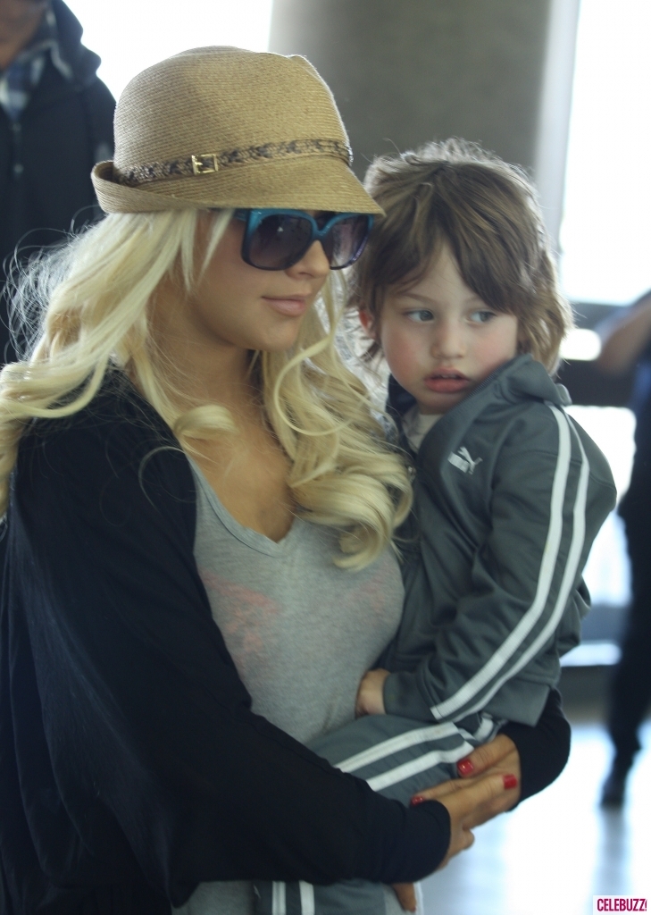 5896005.jpg 5896005.jpg