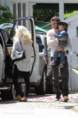 589647002.jpg 589647002.jpg