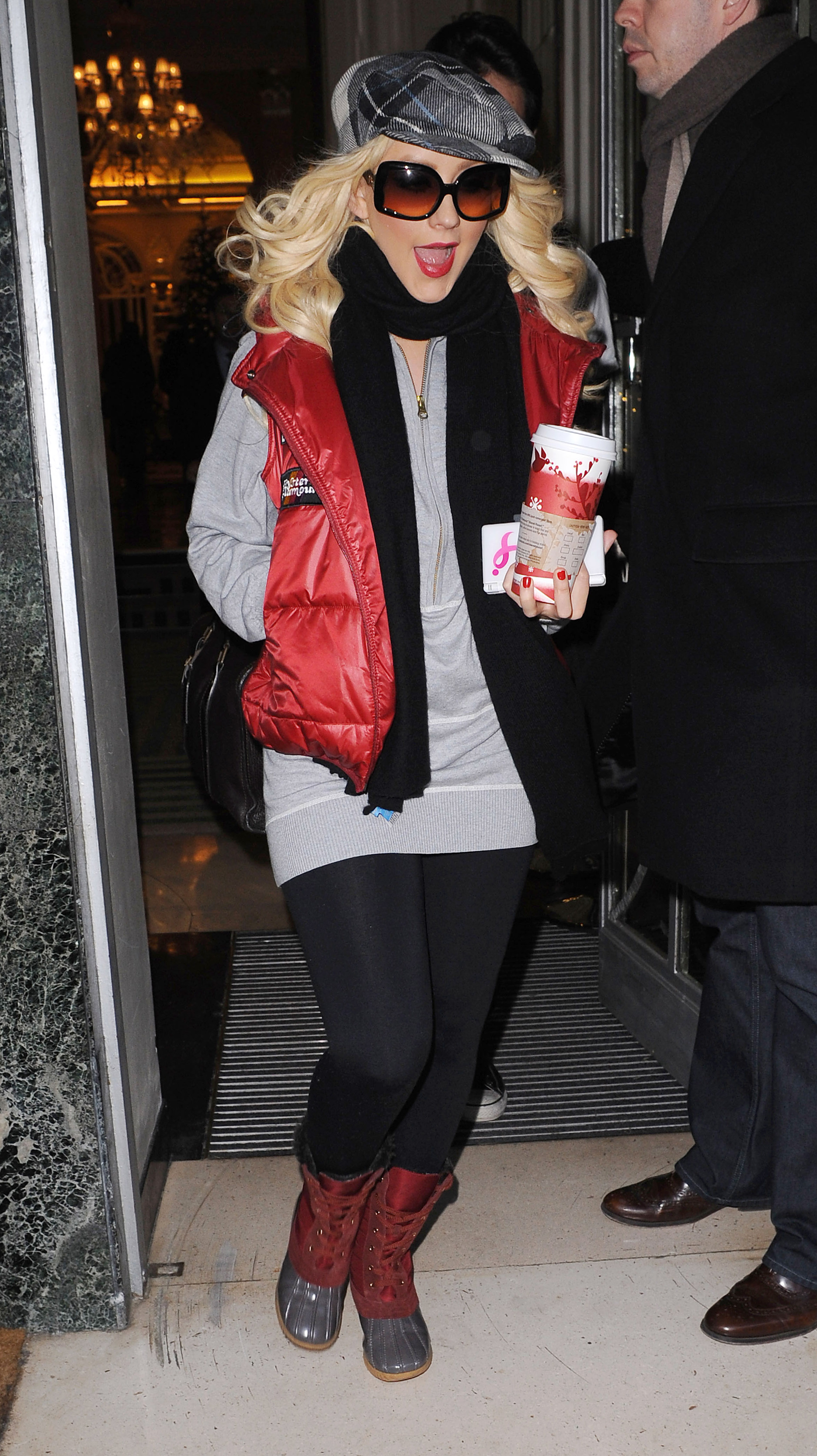 7142004.jpg 7142004.jpg