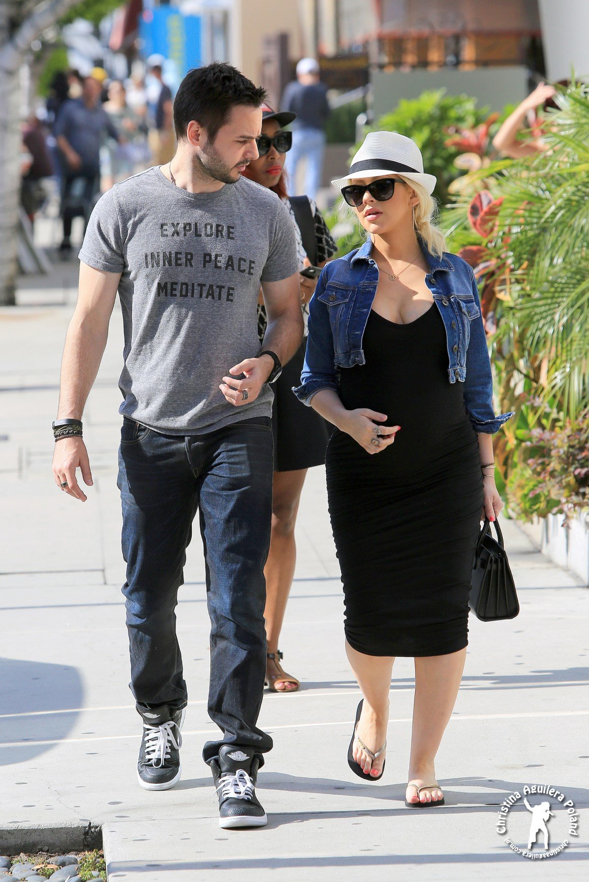 71874081.jpg 71874081.jpg