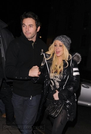 7236003.jpg 7236003.jpg