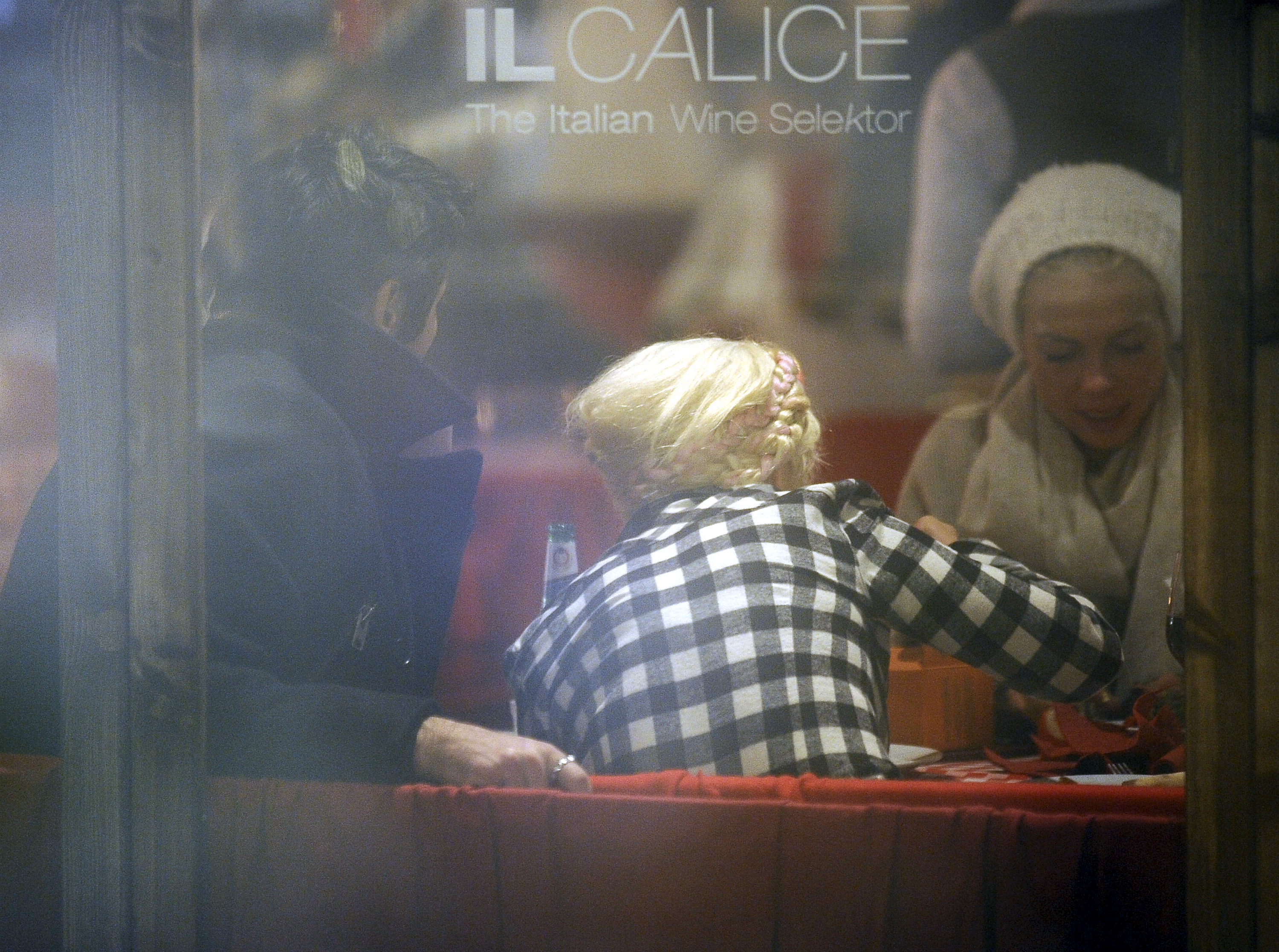 7358006.jpg 7358006.jpg