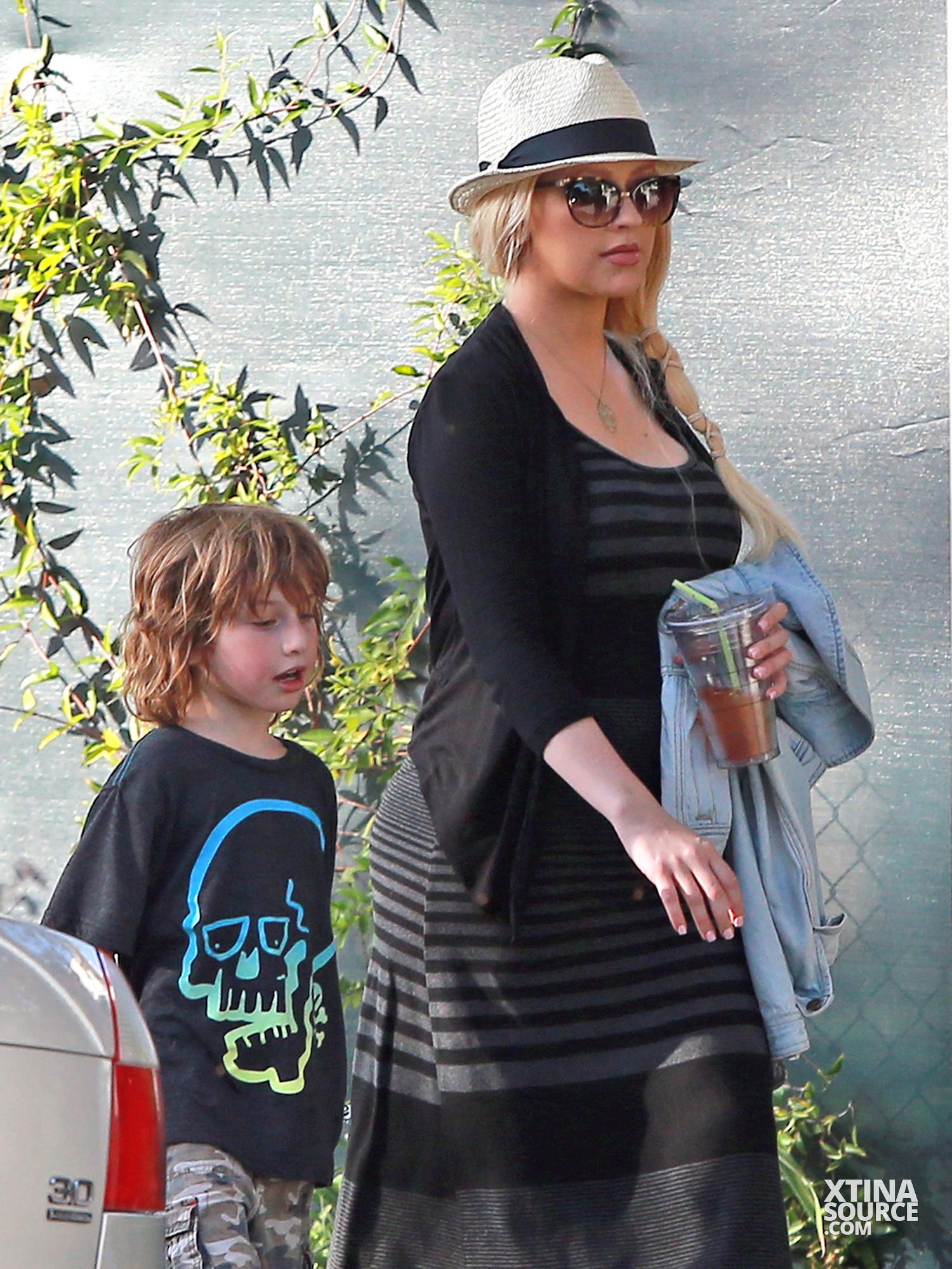 7447004.jpg 7447004.jpg