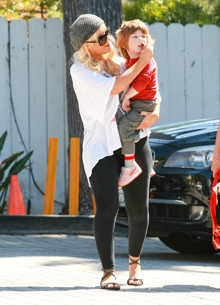 7456982071.jpg 7456982071.jpg