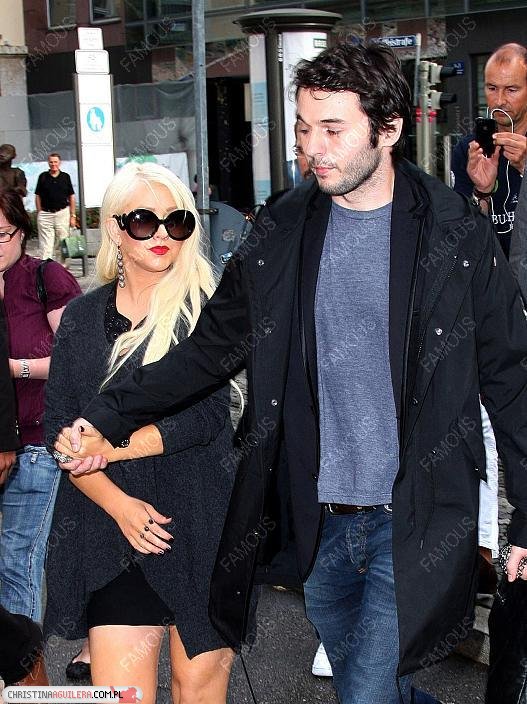 7456985002.jpg 7456985002.jpg