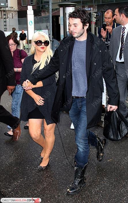 7456985011.jpg 7456985011.jpg