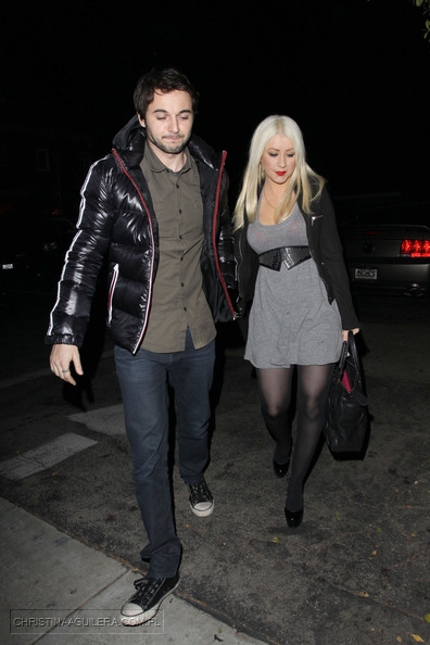 7788037.jpg 7788037.jpg