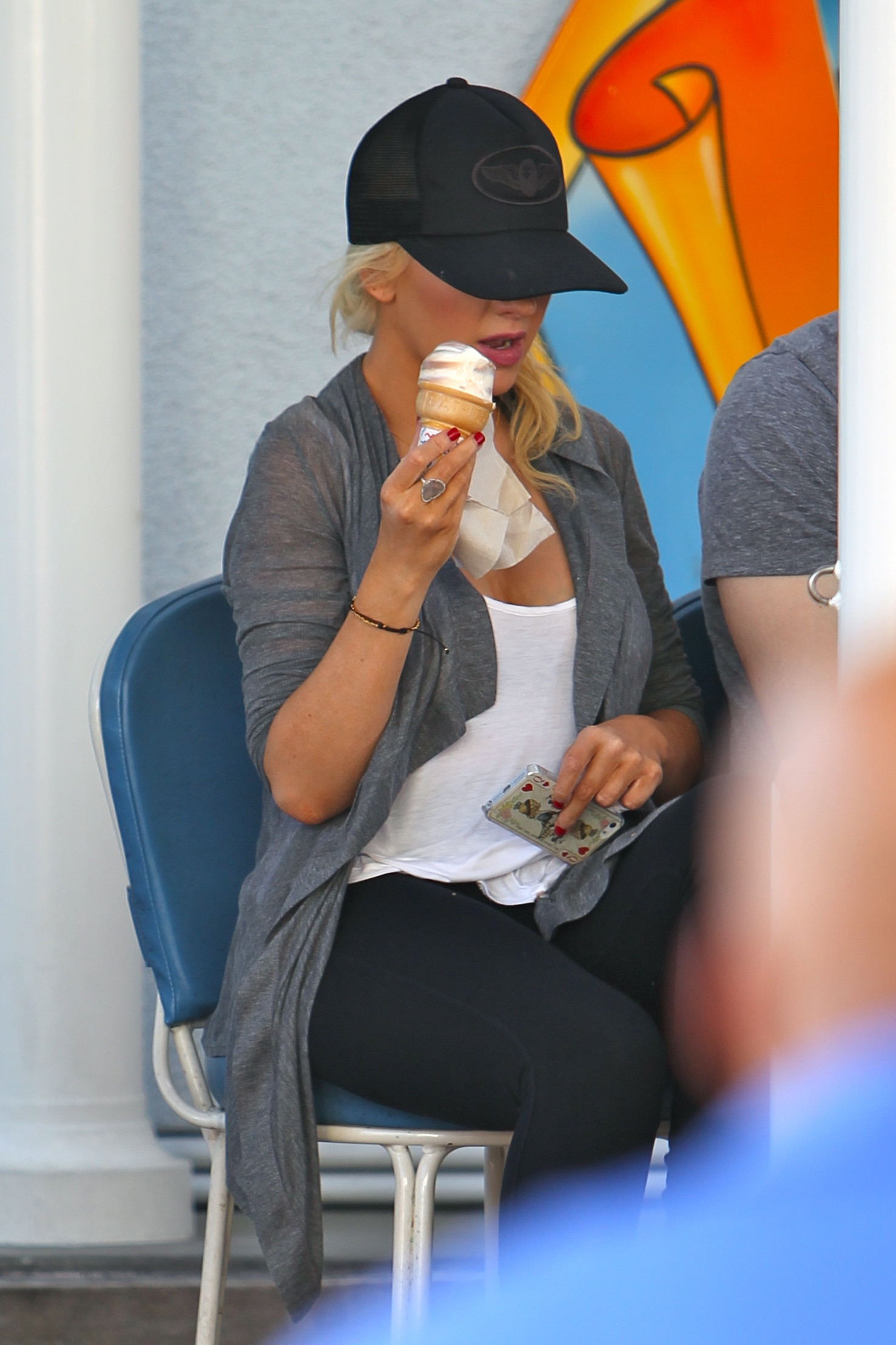 7894010.jpg 7894010.jpg