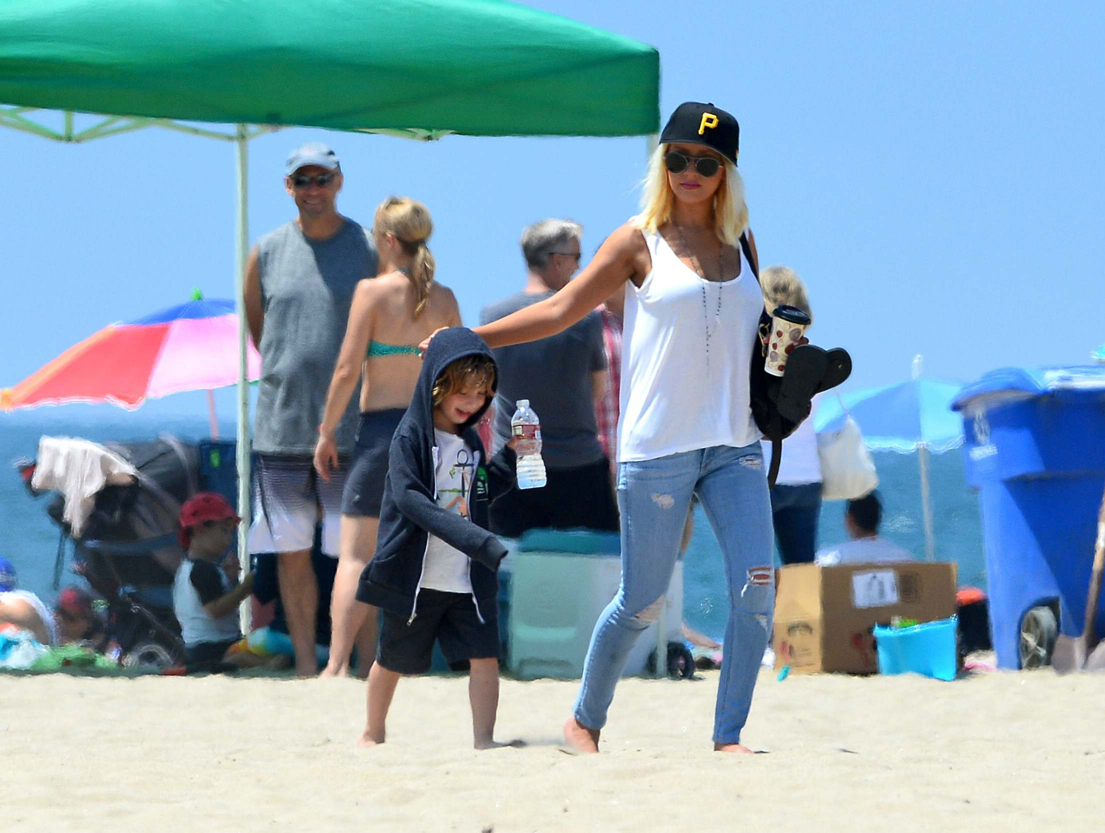 801739033.jpg 801739033.jpg