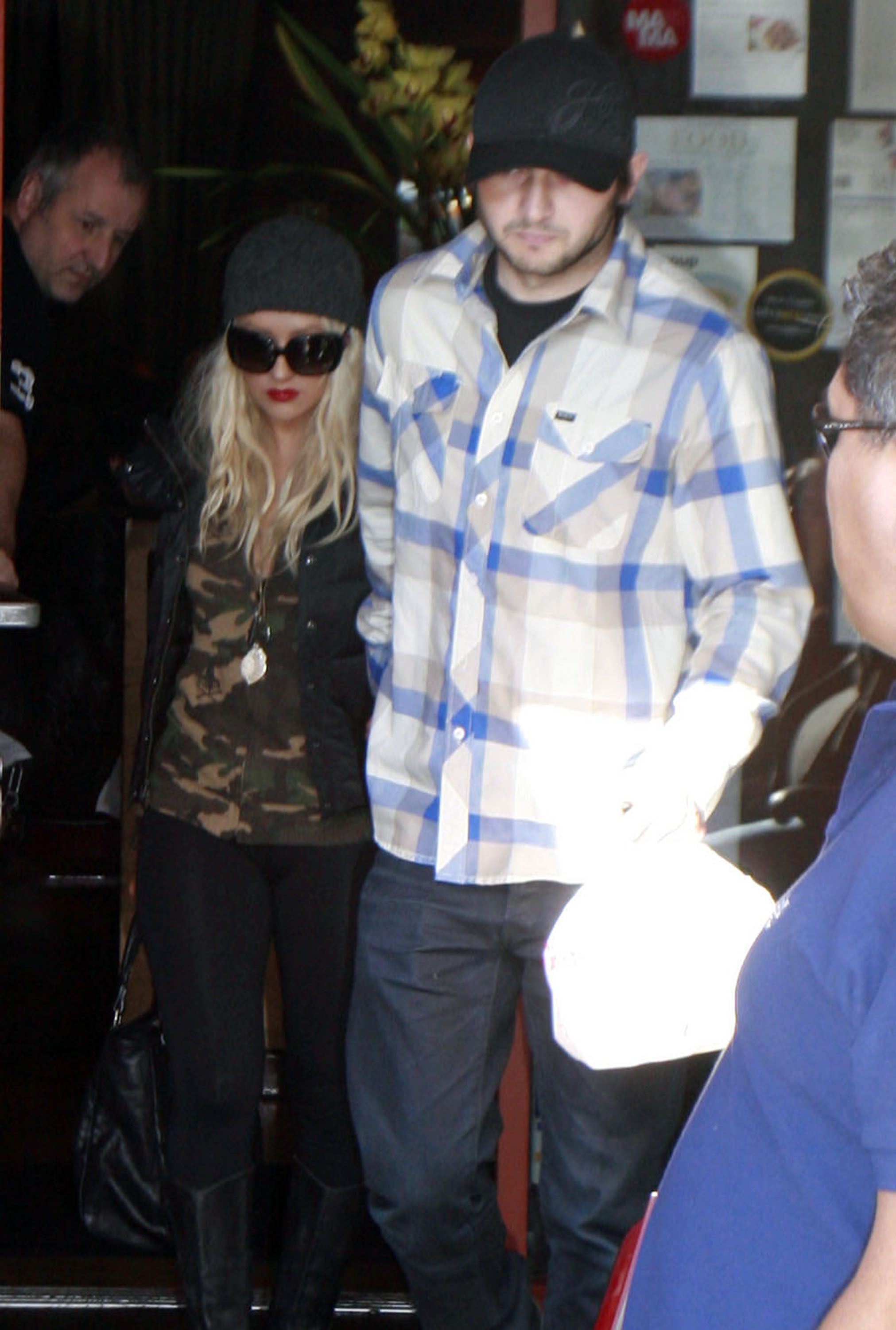 856935017.jpg 856935017.jpg