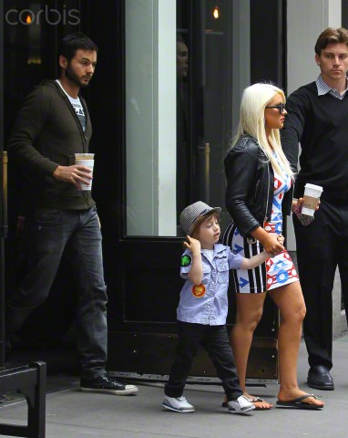 874596009.jpg 874596009.jpg