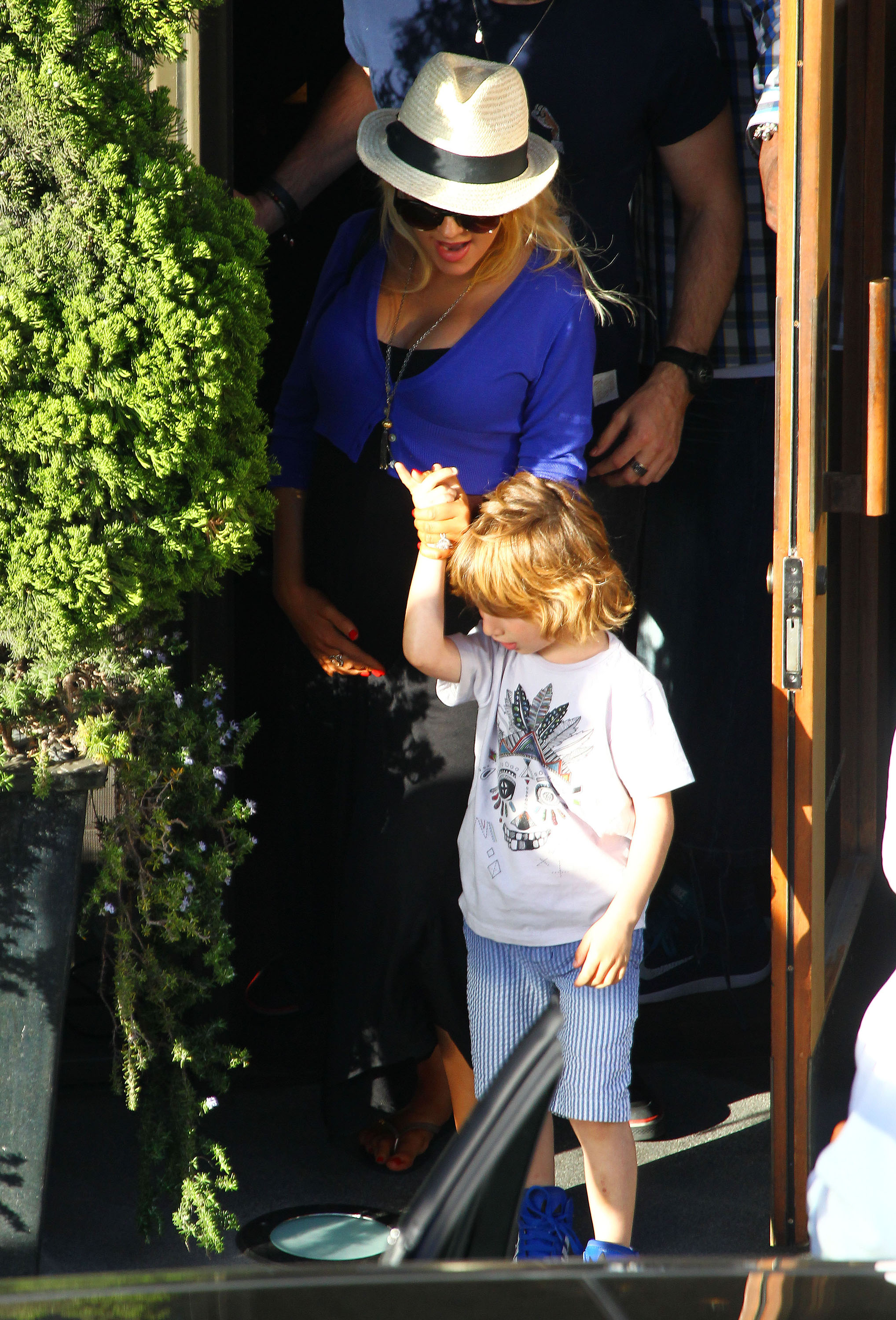 9585063.jpg 9585063.jpg