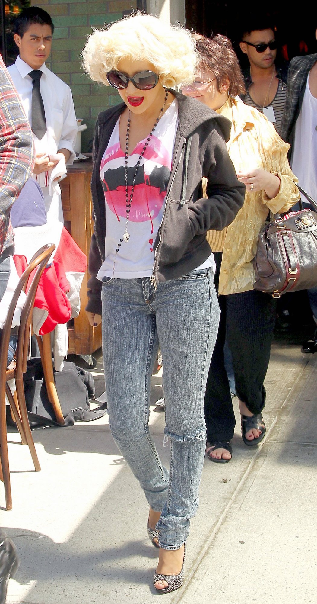 989009.jpg 989009.jpg