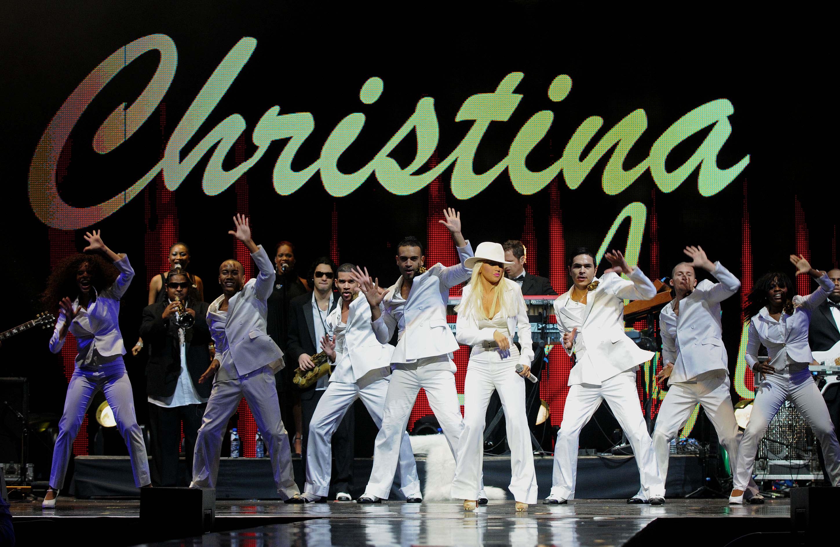 Africa_Rising_Festival_-_October_14_-_Christina_Aguilera_Daily_001.jpg