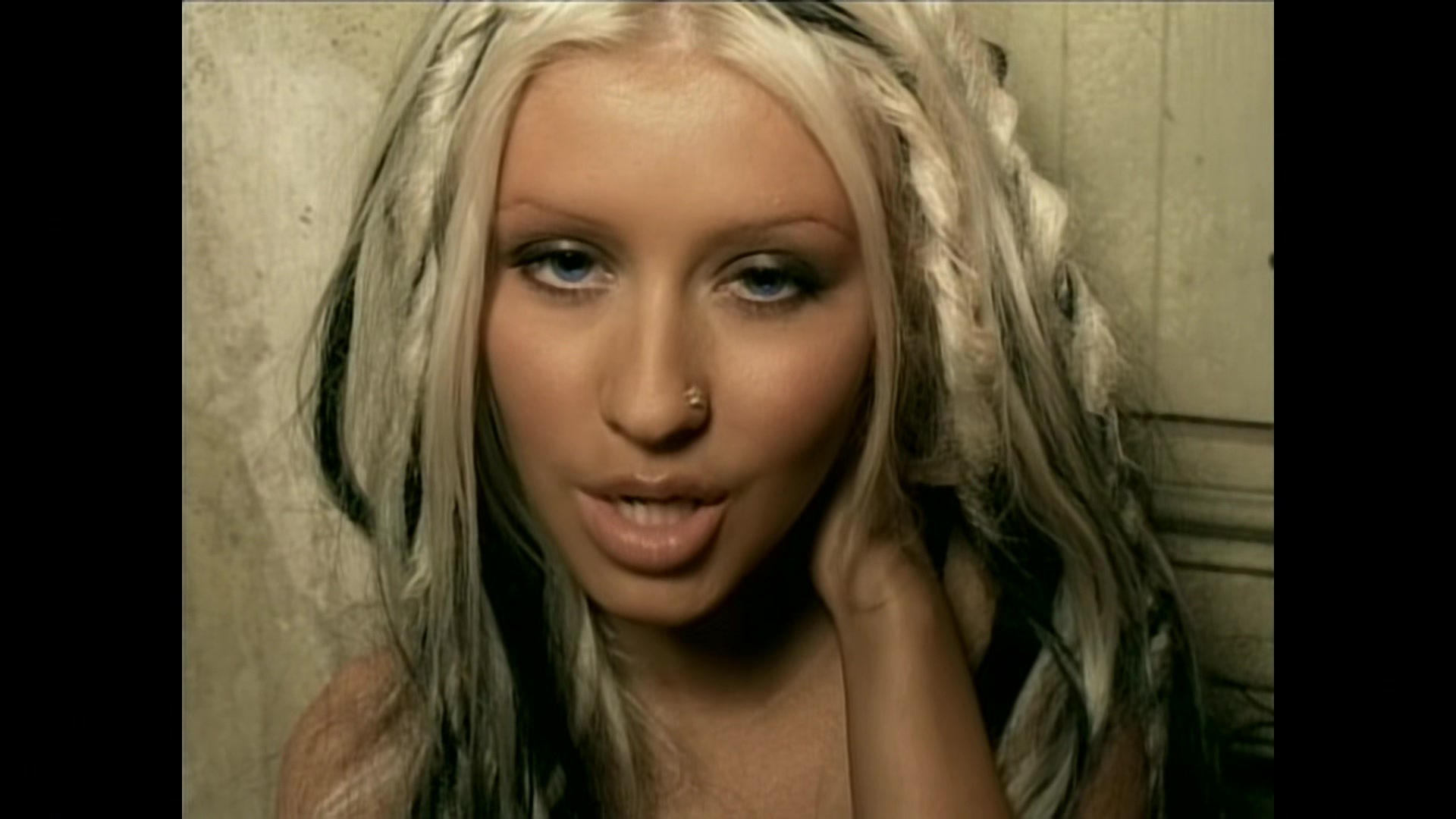 Christina_Aguilera_-_Beautiful_081.jpg