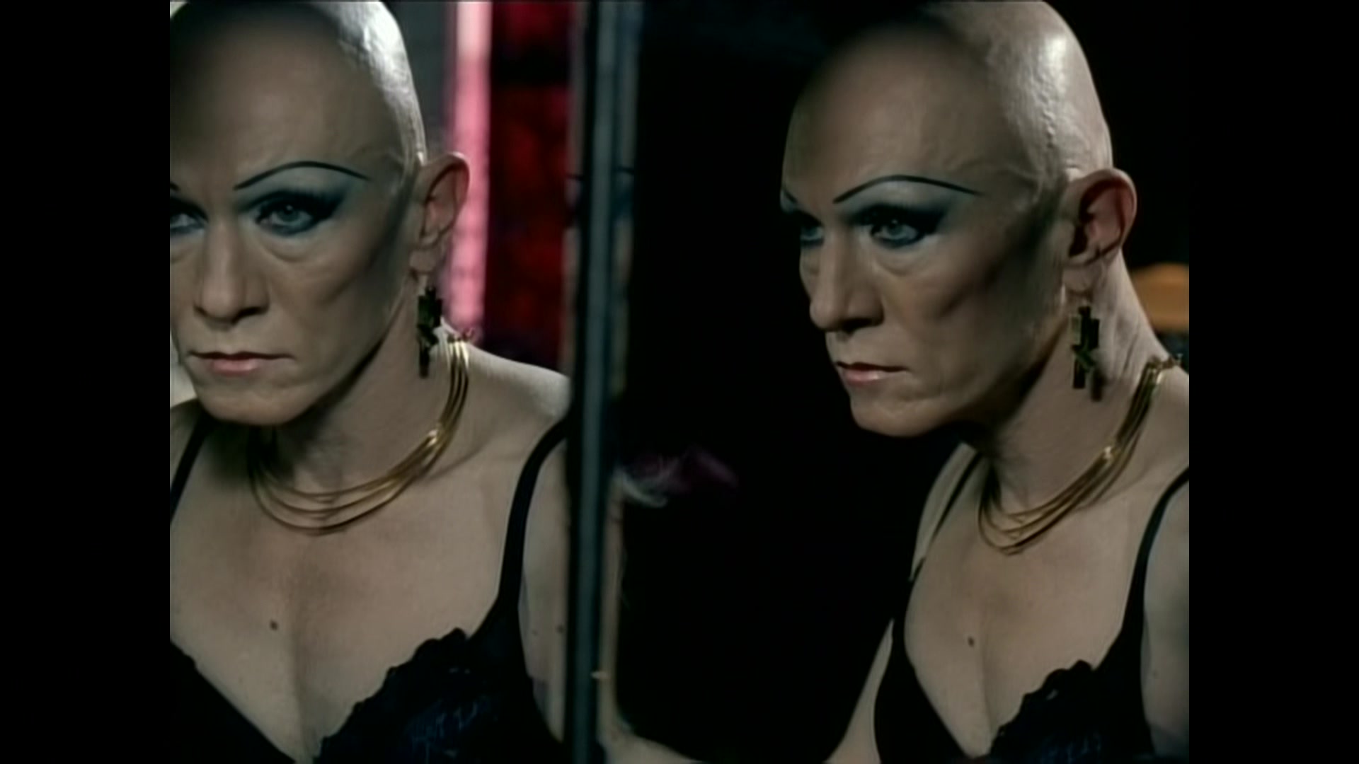 Christina_Aguilera_-_Beautiful_113.jpg Christina_Aguilera_-_Beautiful_113.jpg