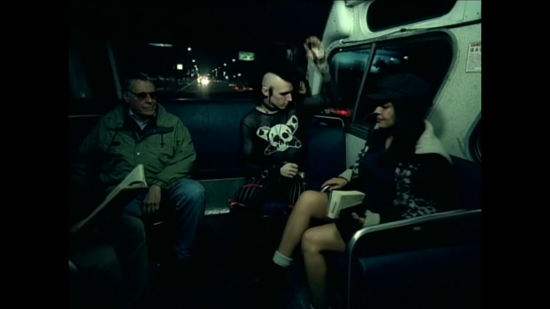 Christina_Aguilera_-_Beautiful_117.jpg Christina_Aguilera_-_Beautiful_117.jpg