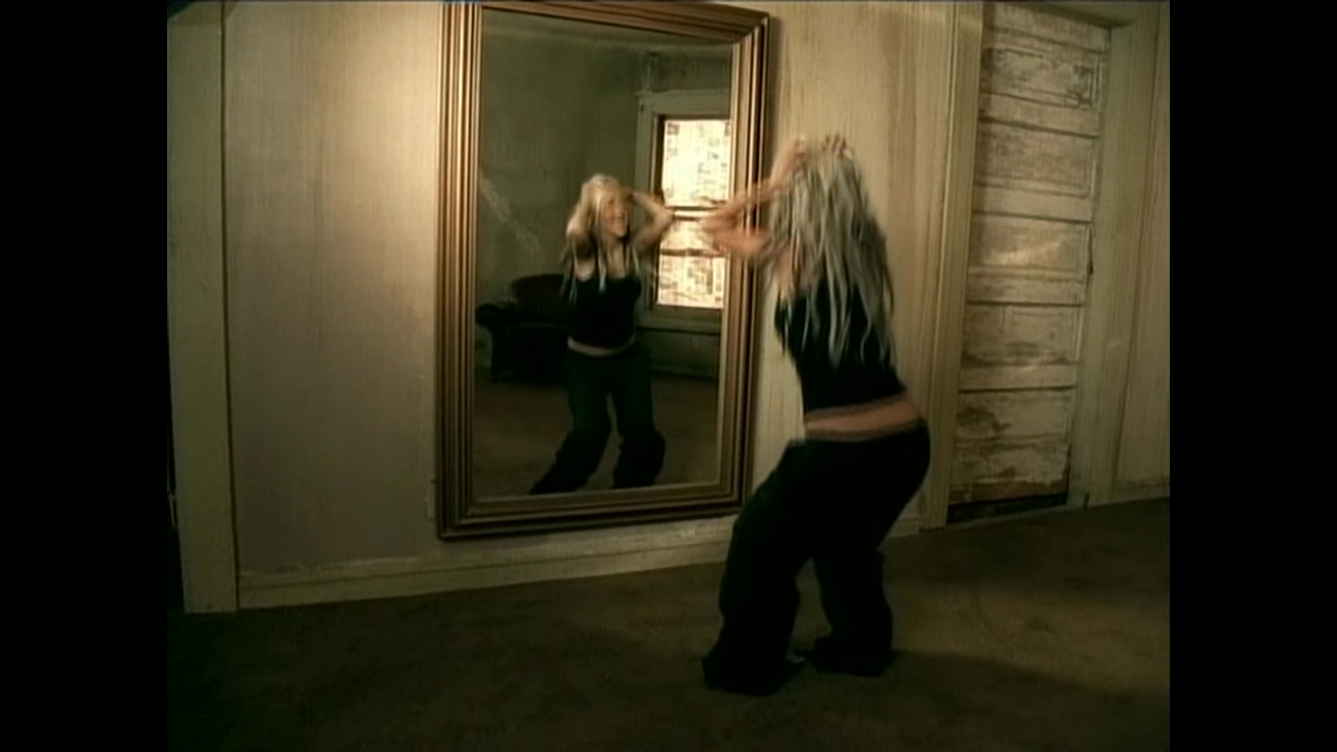 Christina_Aguilera_-_Beautiful_159.jpg Christina_Aguilera_-_Beautiful_159.jpg