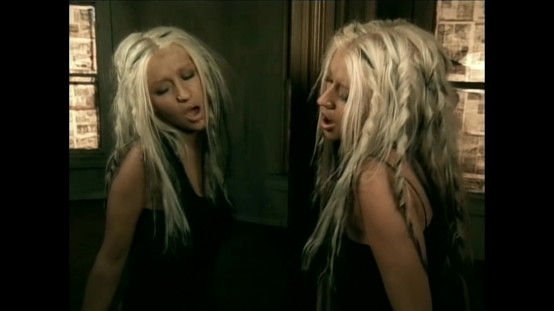 Christina_Aguilera_-_Beautiful_186.jpg Christina_Aguilera_-_Beautiful_186.jpg