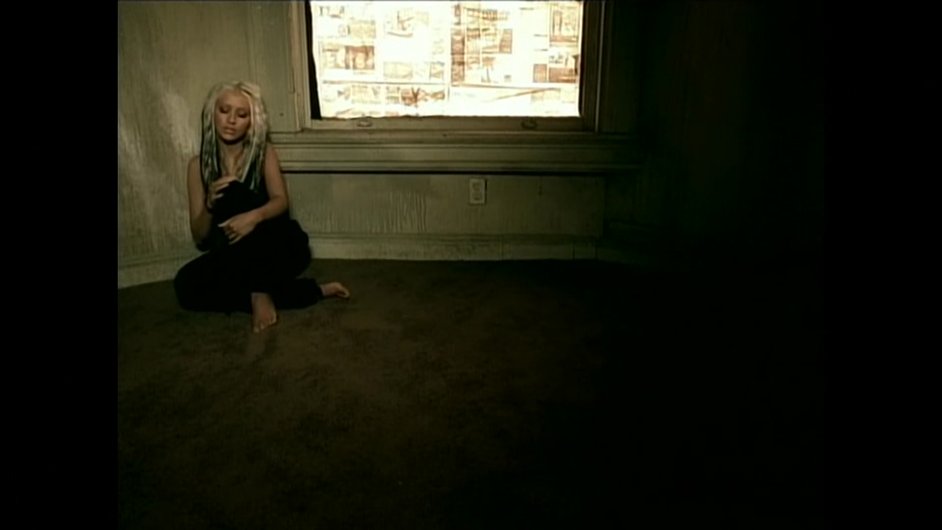 Christina_Aguilera_-_Beautiful_224.jpg Christina_Aguilera_-_Beautiful_224.jpg