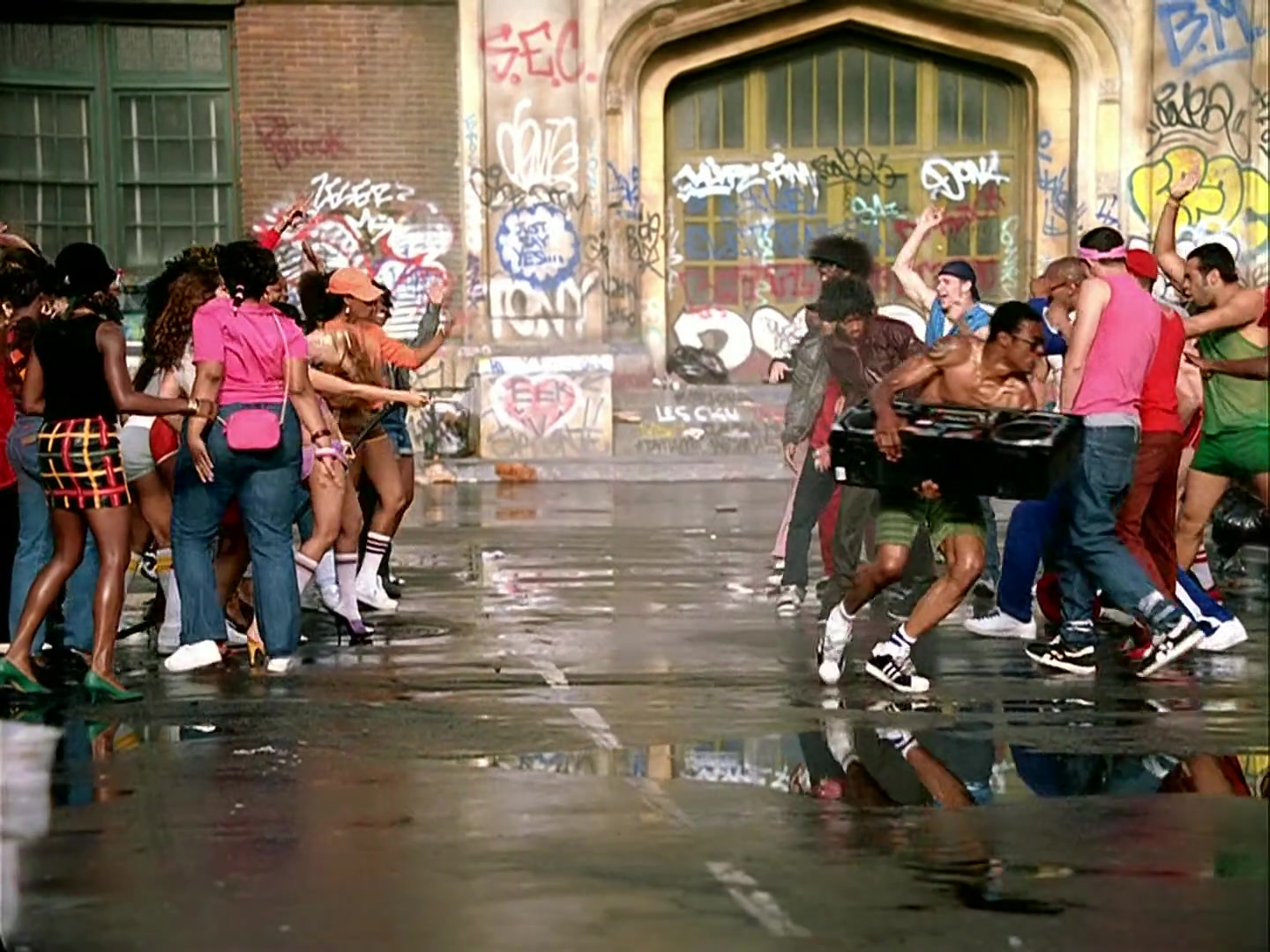 Christina_Aguilera_-_Can_t_Hold_Us_Down_HD_107.jpg Christina_Aguilera_-_Can_t_Hold_Us_Down_HD_107.jpg