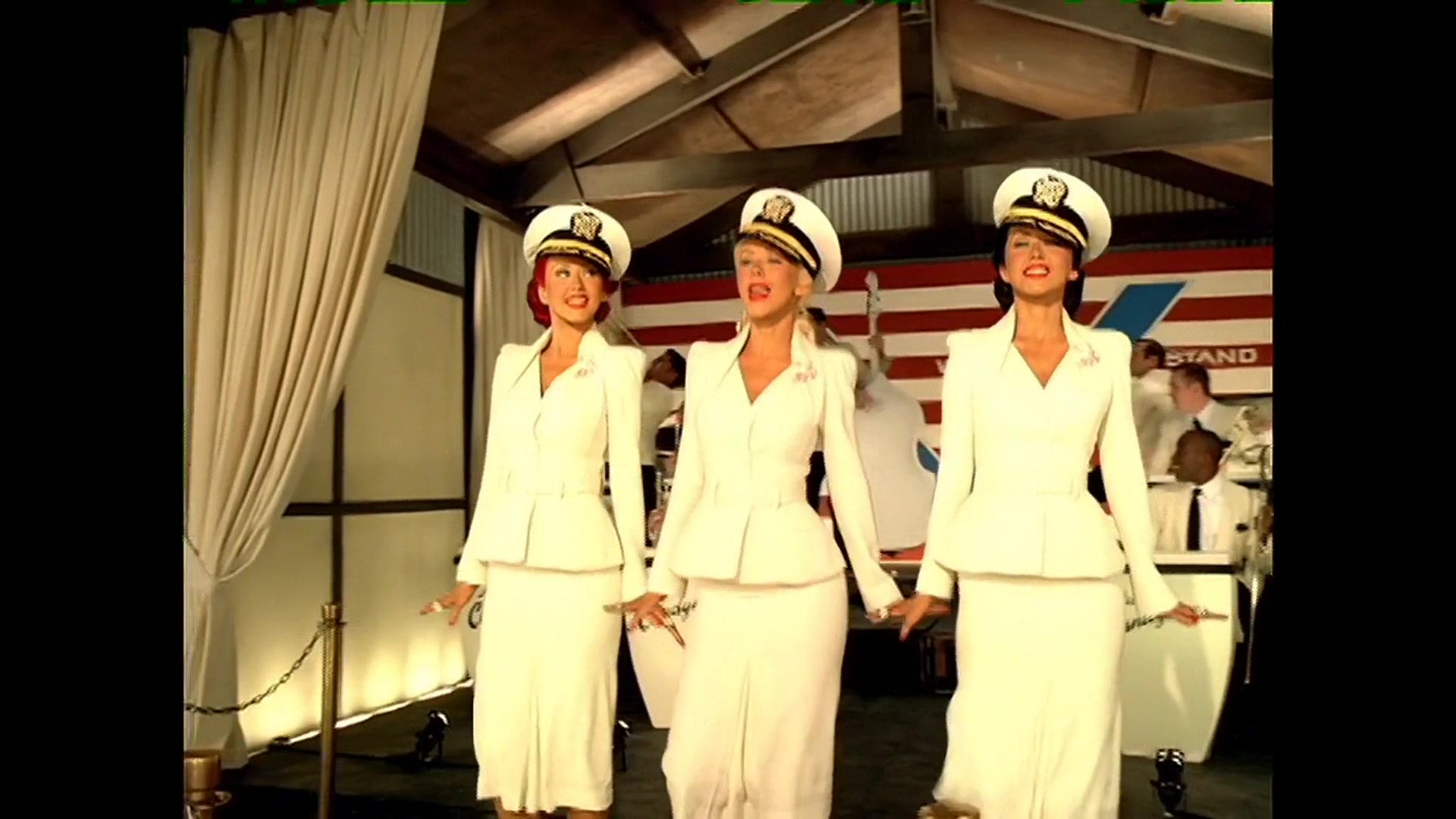 Christina_Aguilera_-_Candyman_HD_35.jpg Christina_Aguilera_-_Candyman_HD_35.jpg