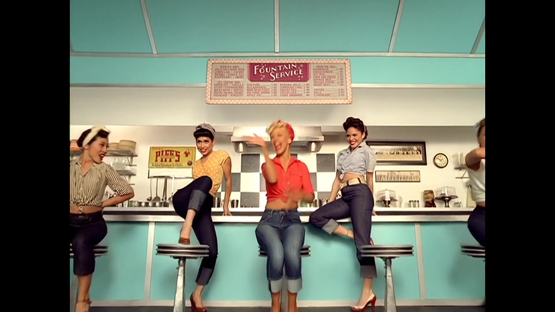 Christina_Aguilera_-_Candyman_HD_60.jpg Christina_Aguilera_-_Candyman_HD_60.jpg